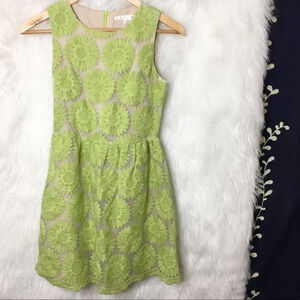 ELLISON Green‎ Floral Daisy Embroidered Sleeveless Dress